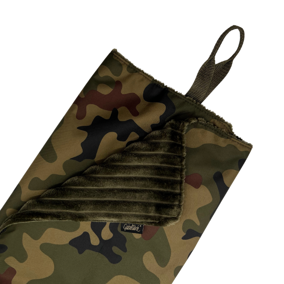 Bella No.4 S Camouflage x oliv